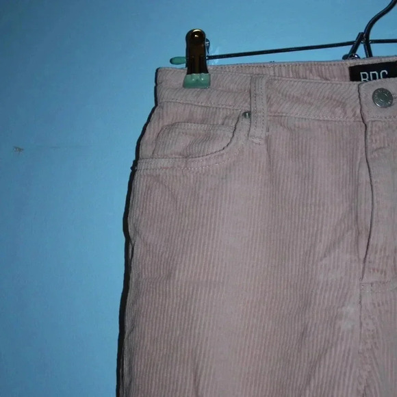 BDG Urban Outfitters Mom High Rise Size 27 Pink Corduroy Jeans - Picture 4 of 16